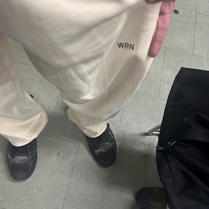 Azaan hat ein Foto des gekauften Artikels hinzugefügt