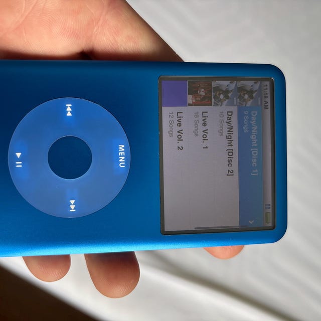 Custom All Blue Ipod Classic 7th Gen: Taptic Mod, 3000mah Battery
