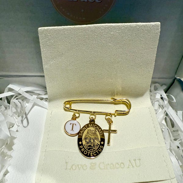 Divine Child Baby Pin