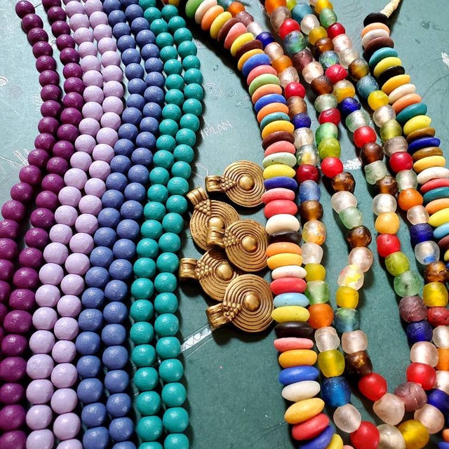 F R E E shipping on US orders 35 and over. by BeadWorldSeattle