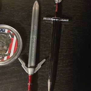 Wild Hunt Sword Metal Keychain Keyring | Geralt of Rivia Silver