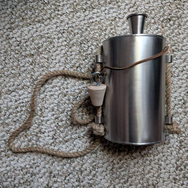 ステンレススチール製ミリタリー水筒 - アンティークヴィンテージ