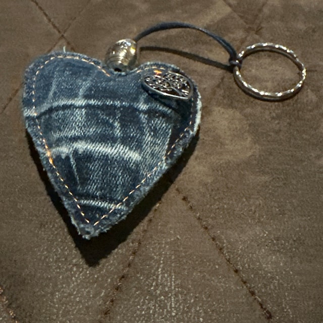 Heart key chain - Make it in denim