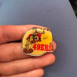 1992 San Francisco 49ers and Tasmanian Devil Pin ~ TAZ ~ NFL