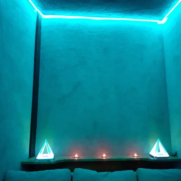 Pyramid LED Table Lamp With Color Changing Remote,3d Printed LED Lamp ...