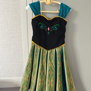 frozen anna green dress pattern Christina Aguilera as Ali Green Off the Shouder Formal Prom Dress from –  Hoprom