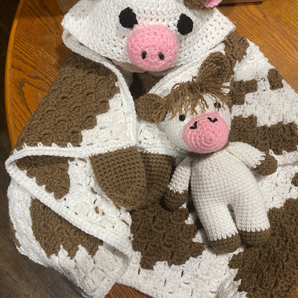Cow Farm Pattern Print Hooded Blanket