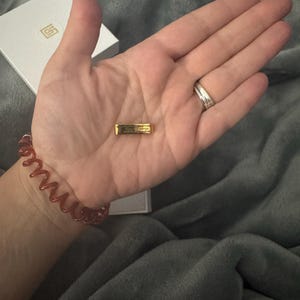 Inaktives Konto hat ein Foto des gekauften Artikels hinzugefügt