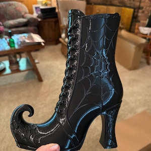 Tamara added a photo of their purchase