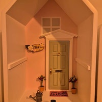 A Glass Filled With Orange Juice Is Shown With Two Slices Of Orange In Center Image320128456 - Foto 4