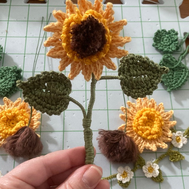 Crochet Ivy Leaves Pattern, Crochet Leaf Motif Pattern, Variegated Ivy Leaf  Applique, Motif, Embellishment, PDF Instant Download 