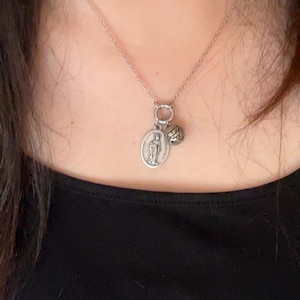 Taylor added a photo of their purchase