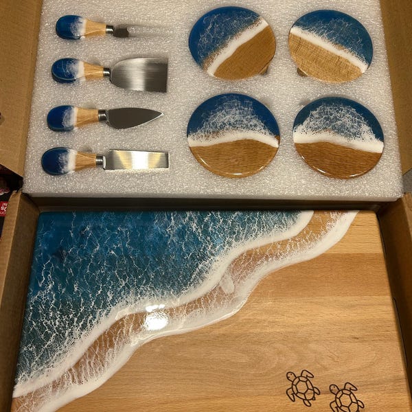 Resin Ocean Wave Round Personalized Charcuterie Board Set for ...