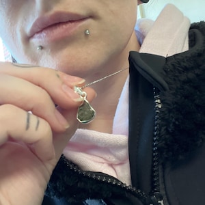 Taylor added a photo of their purchase