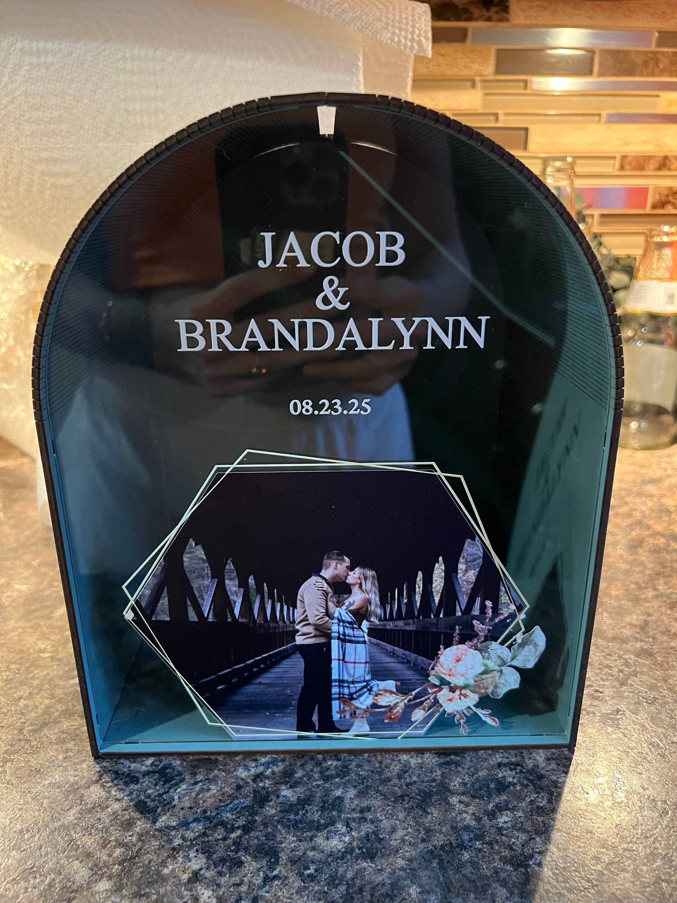 Personalisierte Hochzeitskartenbox mit Schlitz, Gewölbte Hochzeitsumschlagbox, Abschlusskartenbox, Hochzeitsgeschenkkartenbox, Hochzeitsspardose