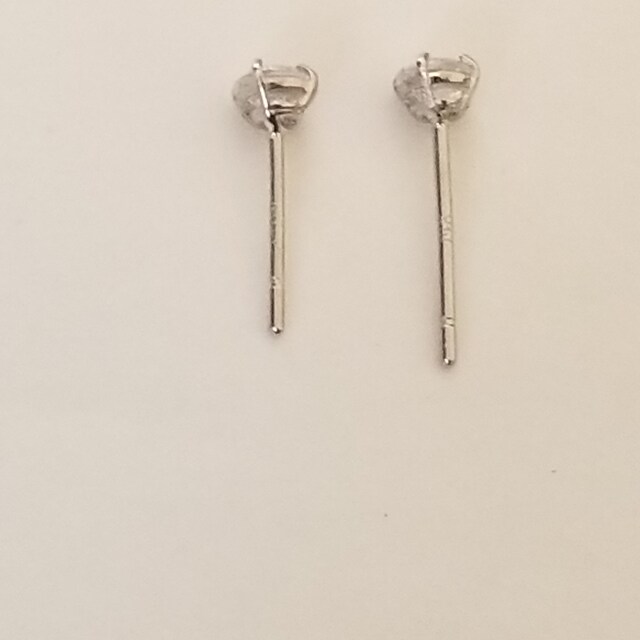 Orecchini a perno con chiusura a vite in oro giallo/bianco massiccio 14K, 4 griffe con zirconi cubici neri taglio rotondo (disponibili diverse misure) - Italia