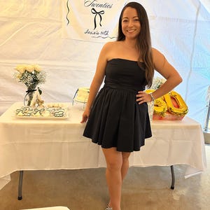 Alexis, added a photo of their purchase