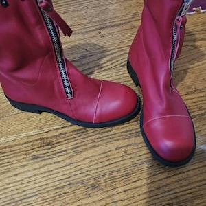 Samantha Huddleston added a photo of their purchase