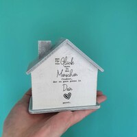 Kleine Truhe mit Spruch für die Hochzeit, personalisiert mit Namen des
