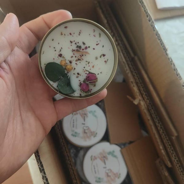Personalized Dried Flower Tin Candle Favors: Scented Soy Wax, Bulk ...