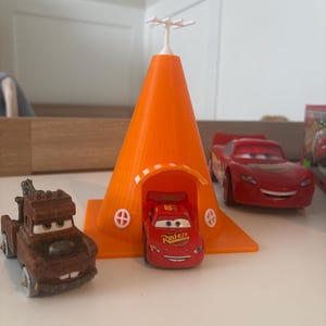 Kirsty added a photo of their purchase