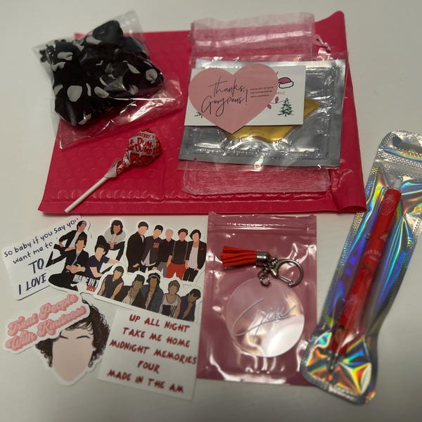 Acrylic Keychains of One Direction Inspired Autographs Directioner ...