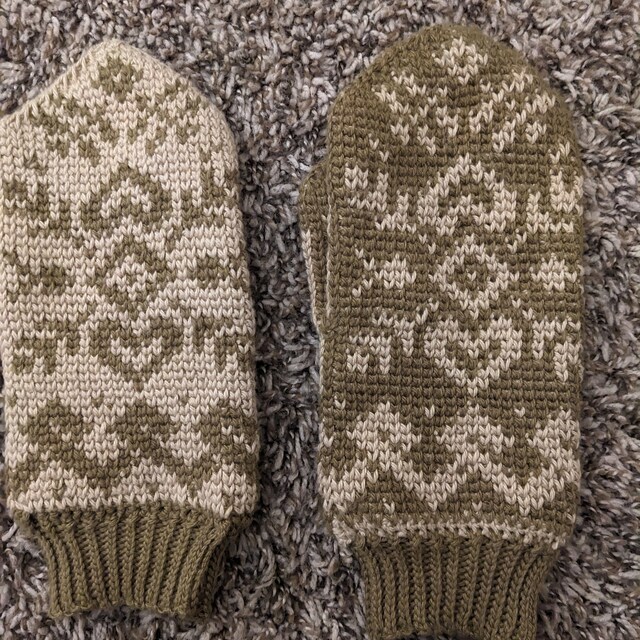 A customer's finished Traditional Fair Isle Mittens Crochet Pattern