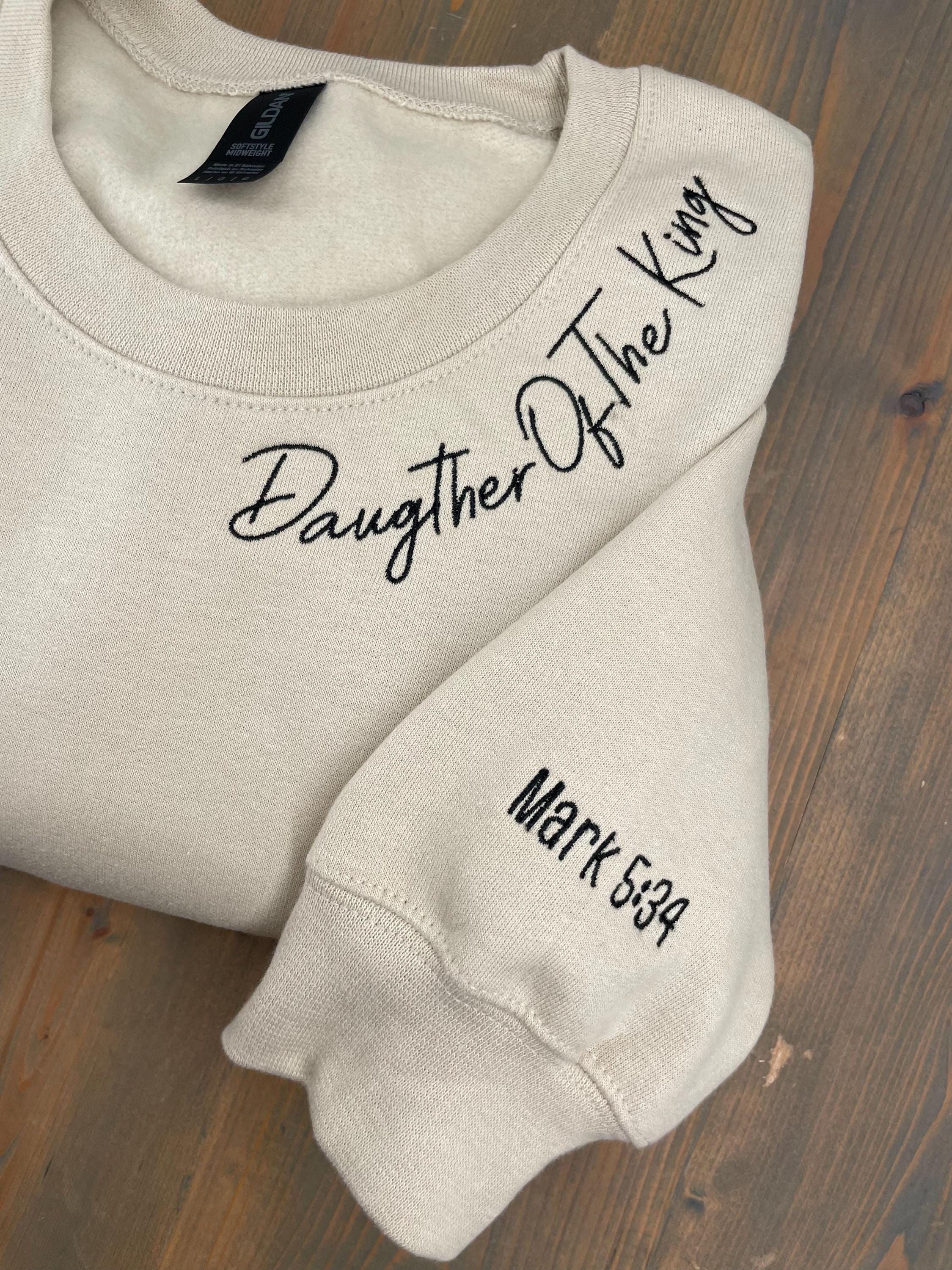 Customer photo for Daisy - Boho embroidery font