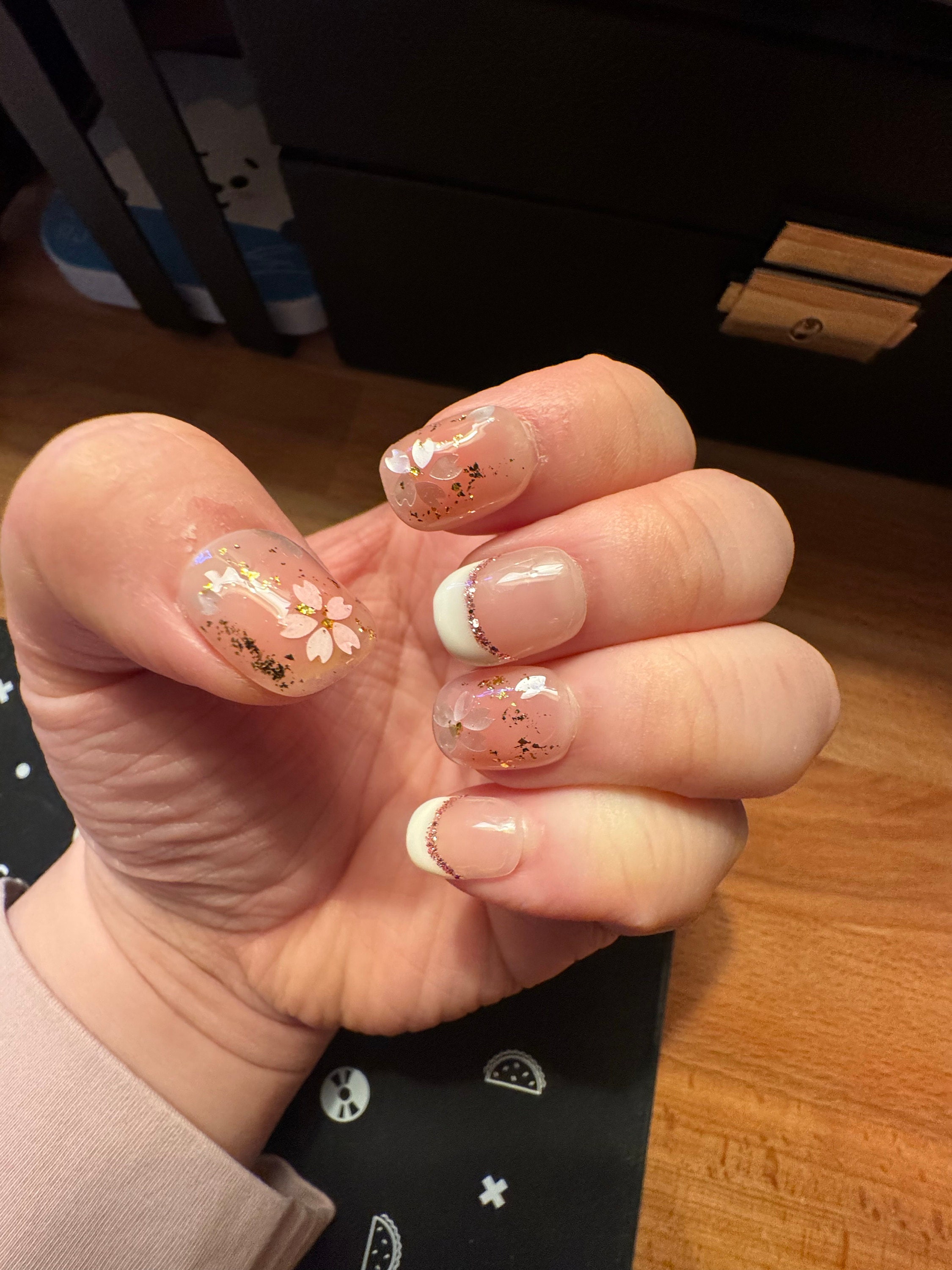 Delicate Sakura Flower Nail/Cute Short Light Pink French Tip Nail/Floral Handmade Press on Nails/Japanese Spring Nail