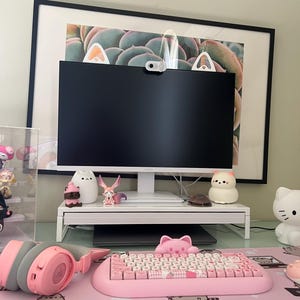 Luro added a photo of their purchase