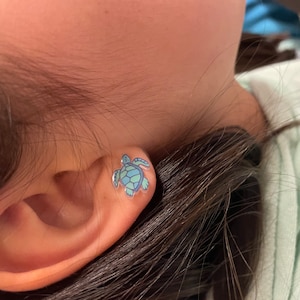 Alisa added a photo of their purchase