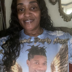 Rachelle added a photo of their purchase