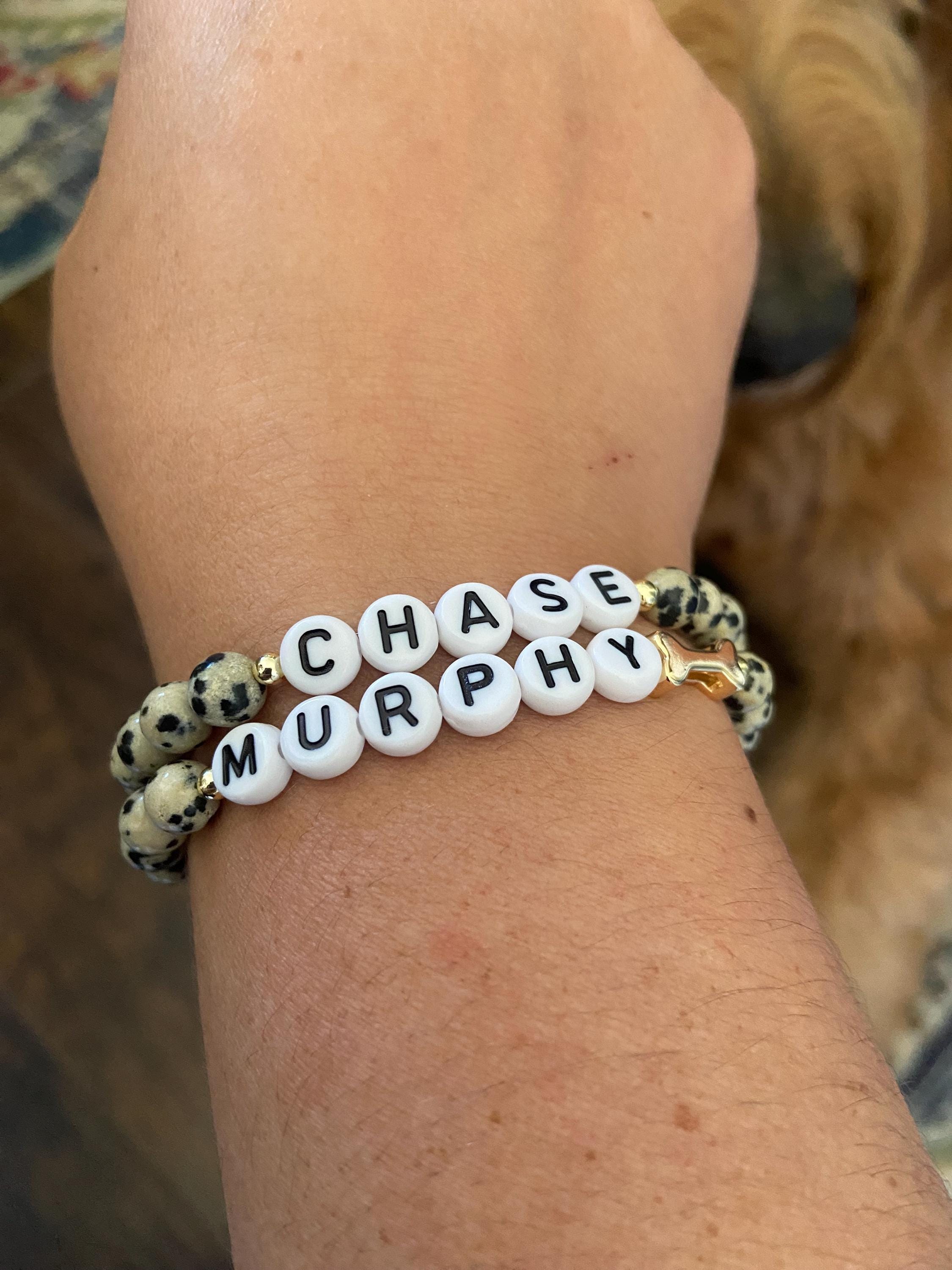 Personalized Pet Name Bone Bracelet with Beads, Gold Bone Bracelet, Stretch Chain, Pet Memorial Jewelry, Gift for Dog Mom/Pet Lovers