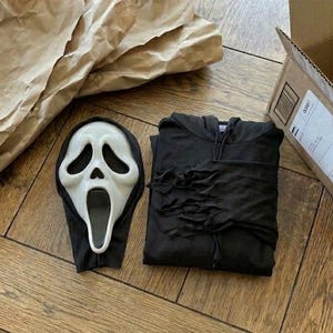 Inactive account added a photo of their purchase