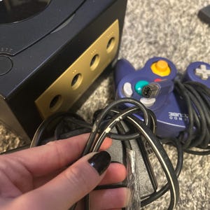 Nintendo GameCube コンソール (任意の色、バンドル オプション付き