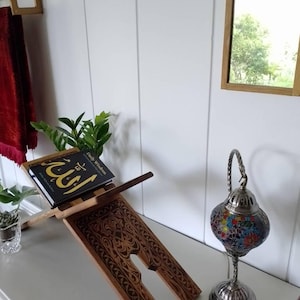 Katutude Supporto Per Libri In Legno Pieghevole Intagliato, Fermalibri A Forma Di X Per Corano, Scuola E Ufficio - 4