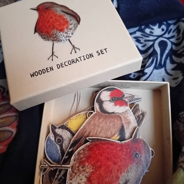 British Garden Bird Wooden Decoration Gift Box Set | 5 Piece Set of ...