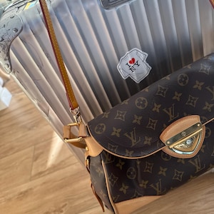 Victoria added a photo of their purchase