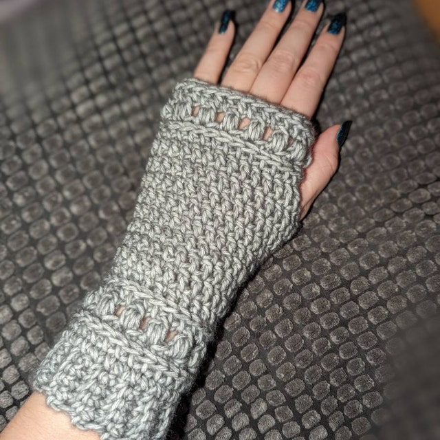 CROCHET PATTERN Abby Fingerless Gloves – The Steady Hand