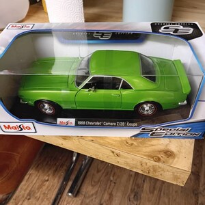 1971 Chevrolet Camaro Yellow Black Stripes Maisto 1:18 Diecast SE