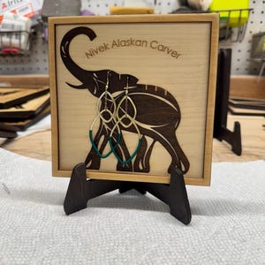 Stammbaumständer, Stehender Baum, Familienname Baumdesign, Mein Stammbaum, Familien-Svg-Laserschnitt, Laserschneideservice, Laserschnittdatei