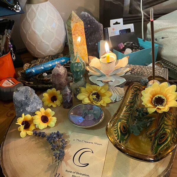 Womanrunes Interpretation Guide, Book AND Card Set (divination, Oracle ...