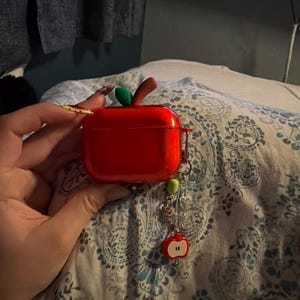 Eline added a photo of their purchase