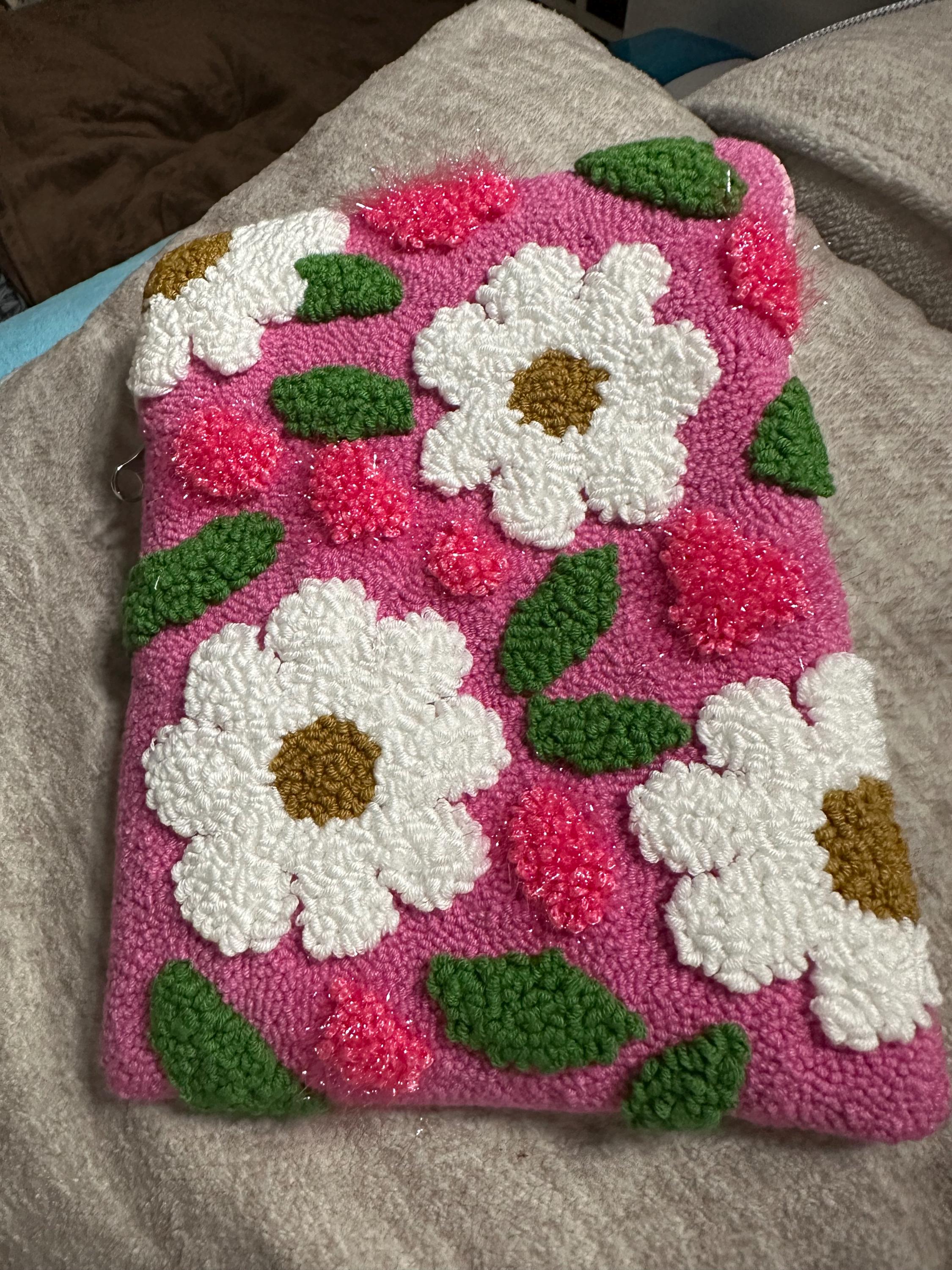 Daisies Kindle cover - kindle paperwhite case - Fabric book cover - Personalized kindle sleeve - Oasis case - kindle accessories gift