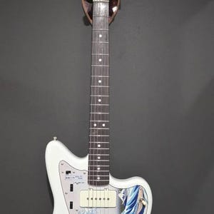 、、、ページ‼️カスタムオーダー Fender Jmaster Pickguard • Vintage Style - the Great Wave off