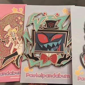 ハズビン ホテル - Vox & Valentino エナメル ピンバッジ - Etsy 日本