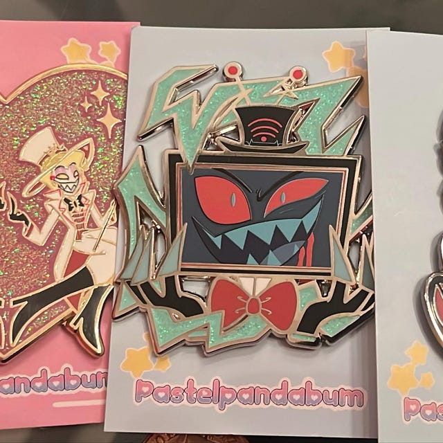 ハズビン ホテル - Vox & Valentino エナメル ピンバッジ - Etsy 日本