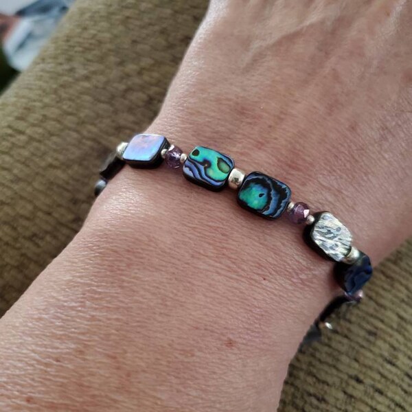 [Easton Elle] Beam Stretch Bracelet with Cross main image 1