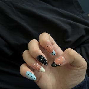 Mariam added a photo of their purchase