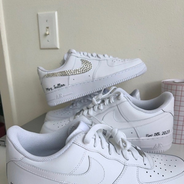 custom pink nike shoes
